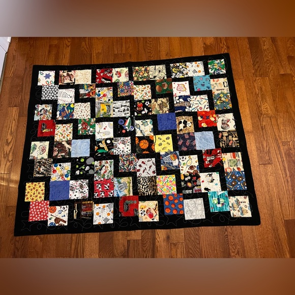 Vintage patchwork blanket - Picture 1 of 4